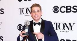 Are Jonah Platt And Ben Platt Related: How Many Siblings Does The Uncoupled Actor Have?