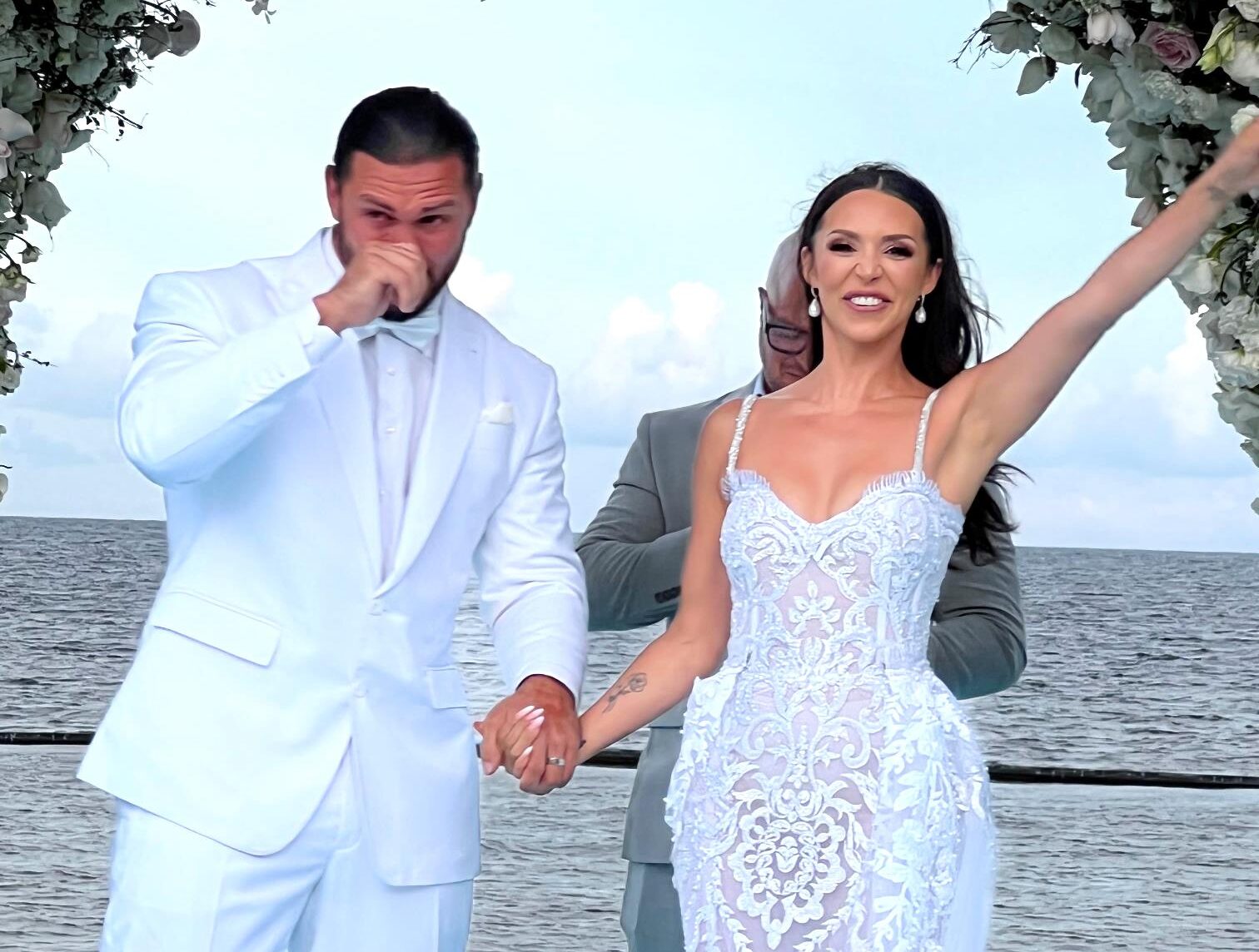 Scheana Shay Marries Brock Davies In Mexico See Dress 247 News Around The World