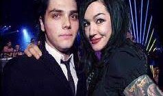 Are Gerard Way And Lyn-z Still Married?