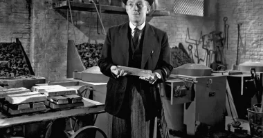 Are Peter Guinness And Alec Guinness Related? Family Tree And Net Worth