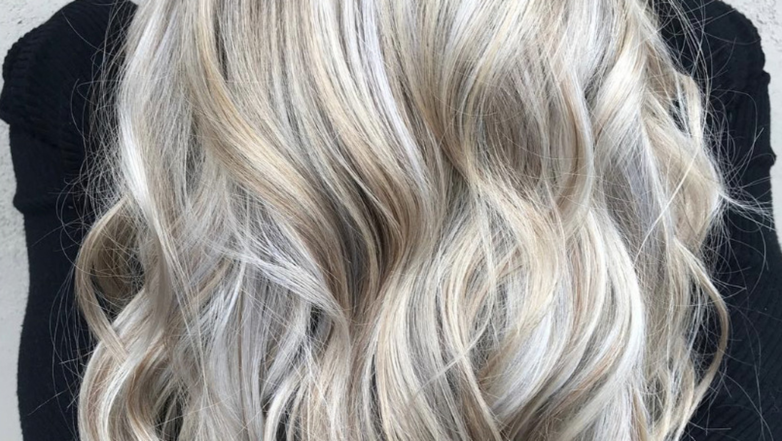 How to get gray hair with blue highlights at home - wide 9