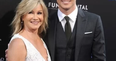 Robbie Amell Parents: Who Are They? Siblings And Age