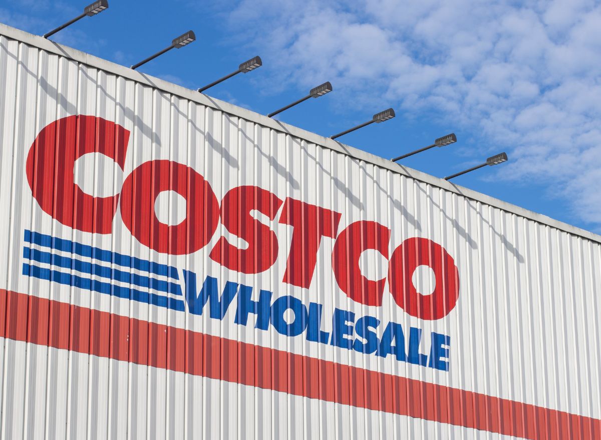 Costco Shoppers Are Reporting Issues With Honeycrisp Apples 247 News