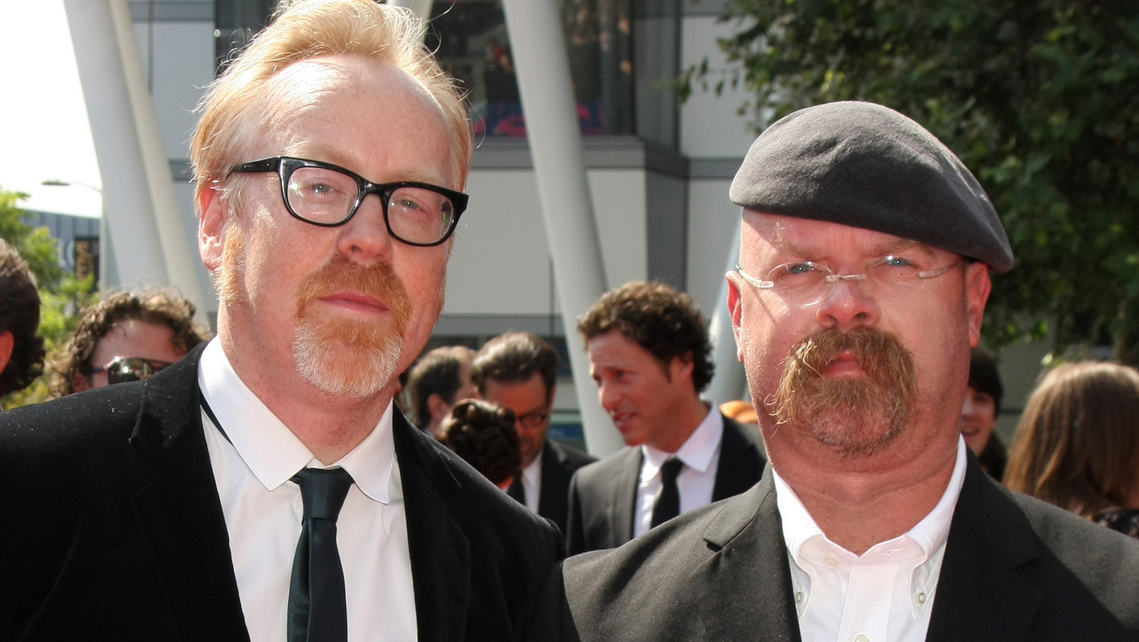 why are yawns contagious mythbusters        <h3 class=