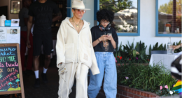Jennifer Lopez Spotted Grabbing Lunch with Daughter Amid Marital Troubles with Ben Affleck