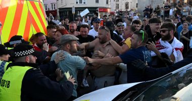 Plymouth Riots: Anti-Migrant Protest Sparks Violent Confrontations with Police