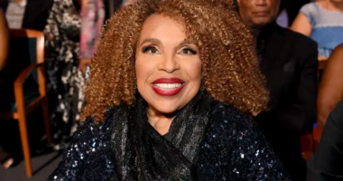 Legendary Singer Roberta Flack Passes Away at Eighty-Eight
