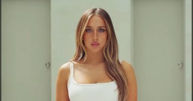 Tate McRae Reveals Symbolism Behind 'Revolving Door' Music Video