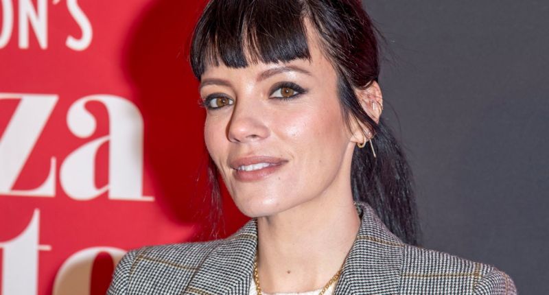 Lily Allen défend ses propos sur l'avortement au milieu d'un tollé général