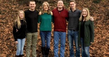 Who Are Thomas Massie Wife And Kids