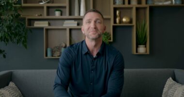 Who Is Komigo CEO Derek Maxfield