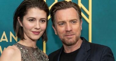Meet Actor Ewan McGregor Wife Mary Elizabeth