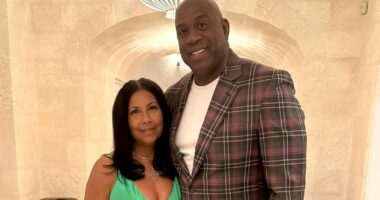 Who Is Basketball Icon Magic Johnson's Wife Cookie Johnson